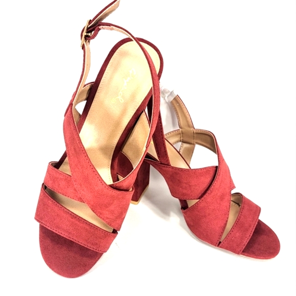 Qupid Scarlett Alona Red Suede, Strappy, Block Heel, Sandal. Women's Size 8M - Picture 10 of 13